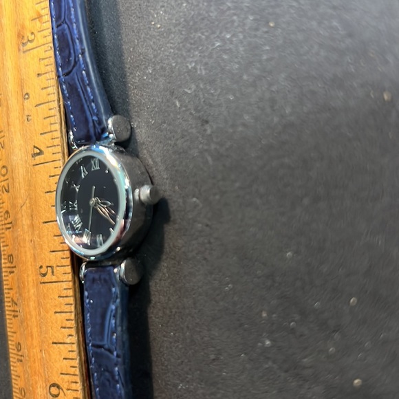 Marks & Spencer petite Blue Fashion Quartz Ladies Watch- Fresh Battery - Picture 4 of 8